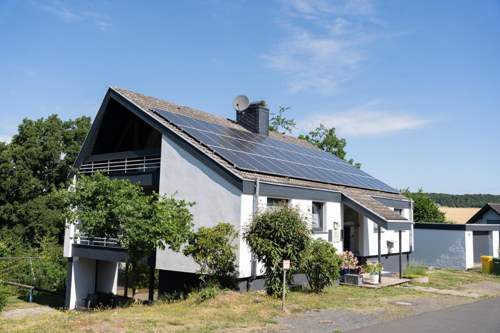 Ferienhaus Schoene Aussicht Ferienwohnung Rot Hemfurth-Edersee Luaran gambar